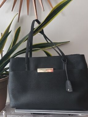 Kate Spade Black Leather Structured Tote Bag with Gold Accent